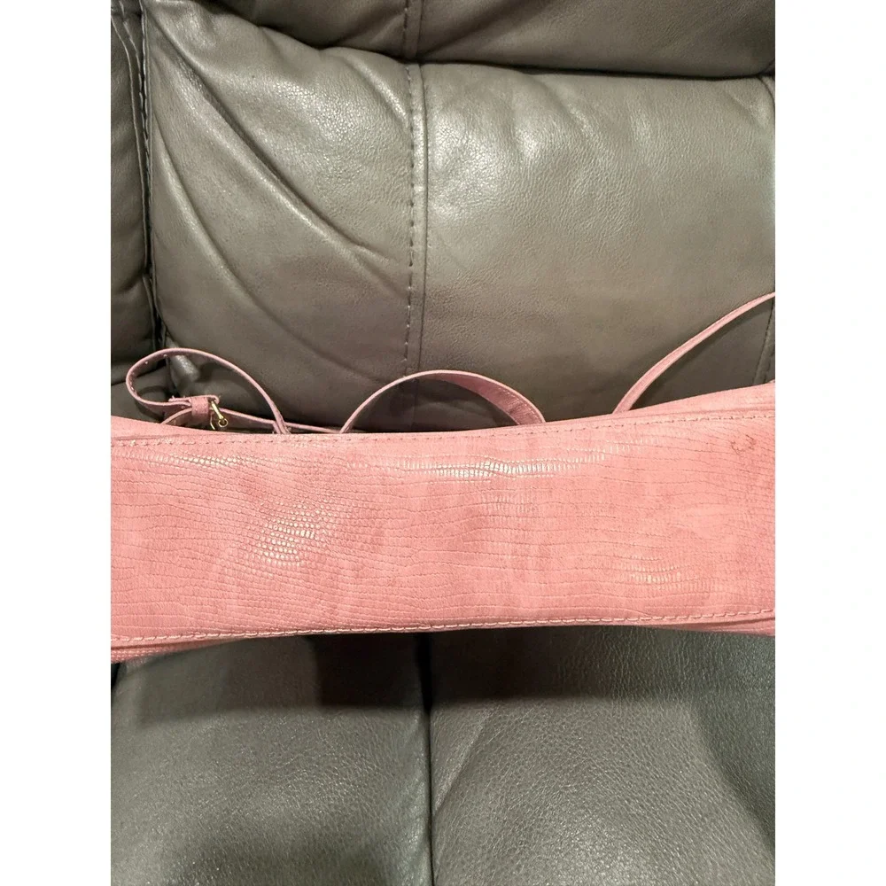 Betsey Johnson‎ Pink Lizard Embossed Heart Logo Top Handle Crossbody Bag Satchel